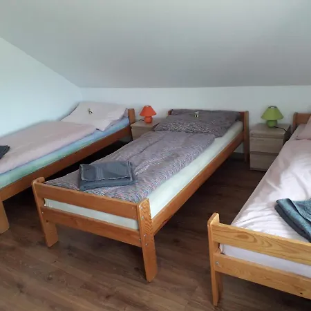 Zacisze Przy Lesie Alloggio per agriturismo *